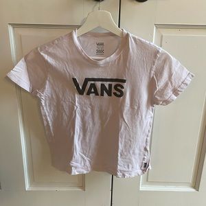 VANS short girls’ tee! ♻️🪩
